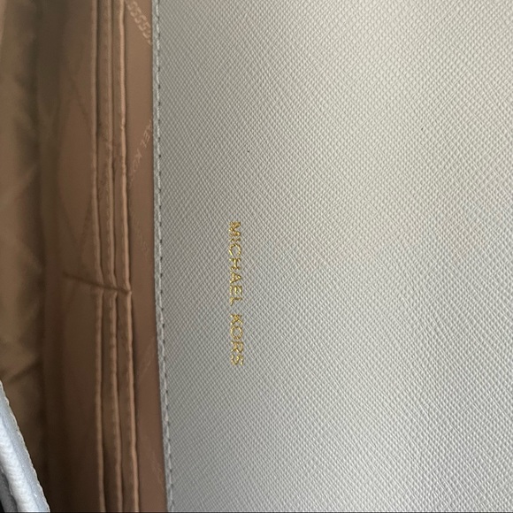 Baby Blue Michael Kors Bag w/strap - Picture 6 of 11